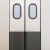 Двустворчатая жесткая маятниковая дверь из сэндвич-панелей